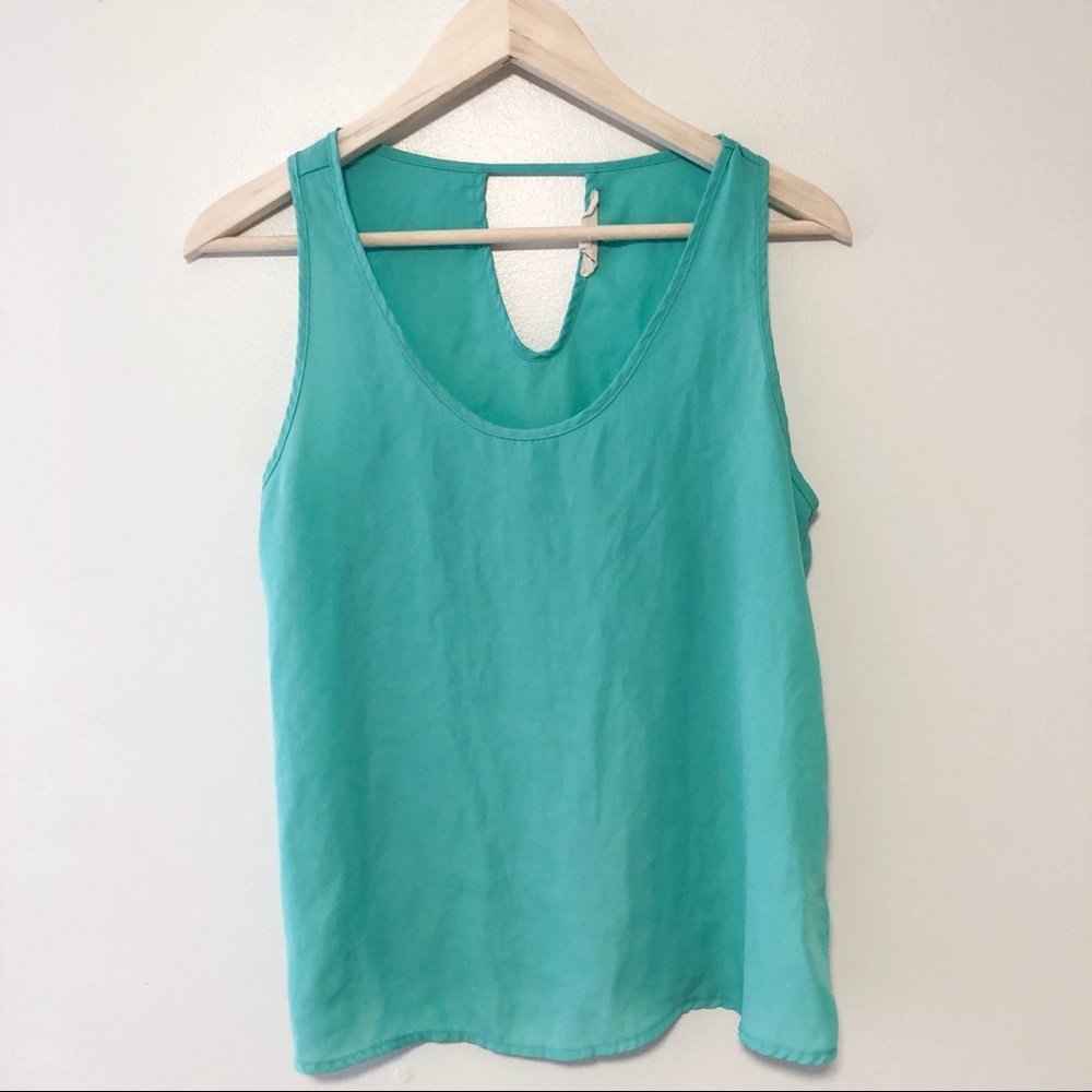 Tank top with cut out back